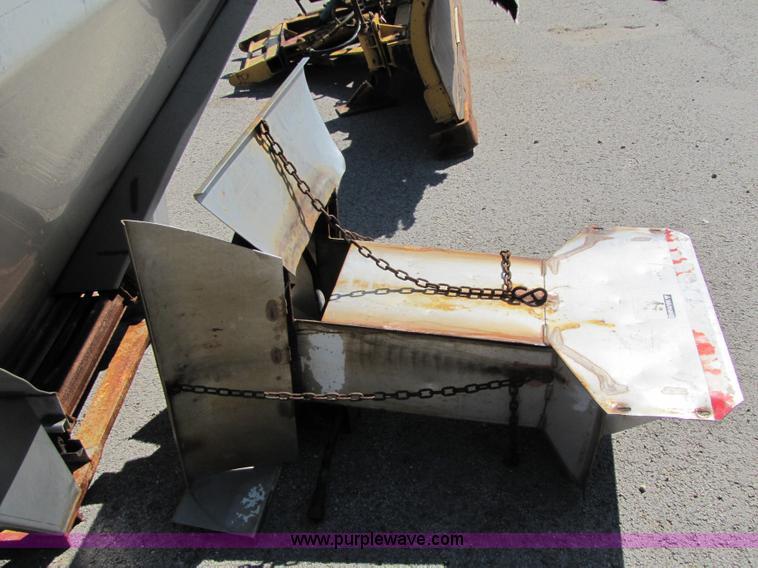 image for item 1000 Flink stainless steel spreader box