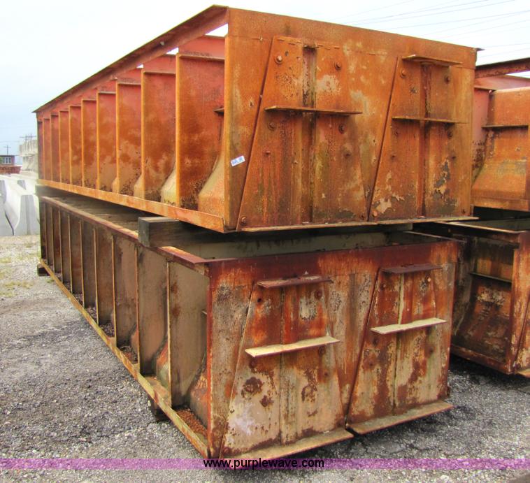 image for item 1627 (2) Jersey barrier casting forms