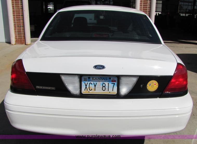 image for item 4645 2007 Ford Crown Victoria Police Interceptor
