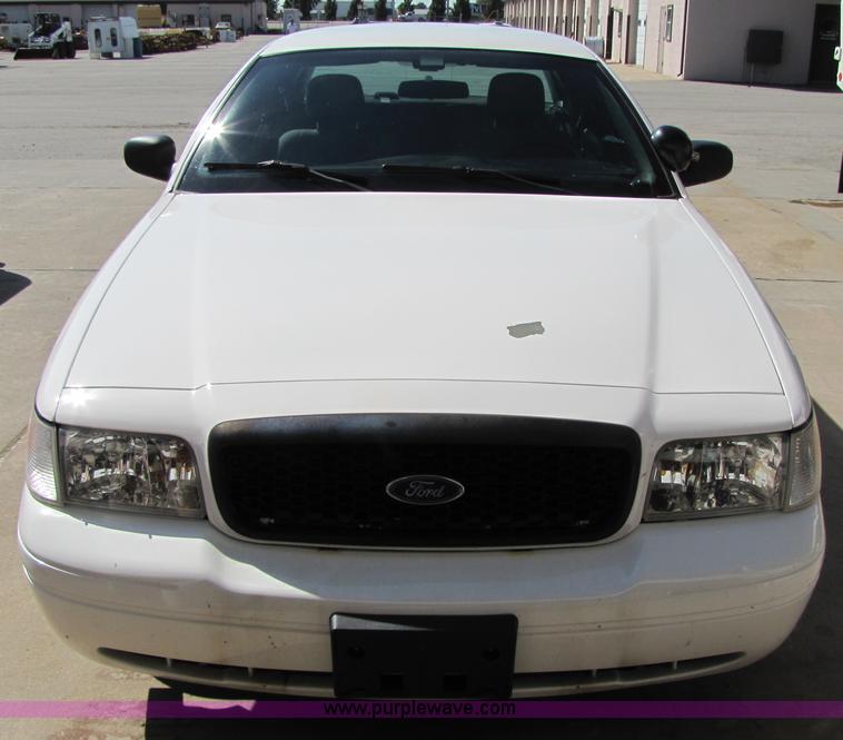 image for item 4645 2007 Ford Crown Victoria Police Interceptor