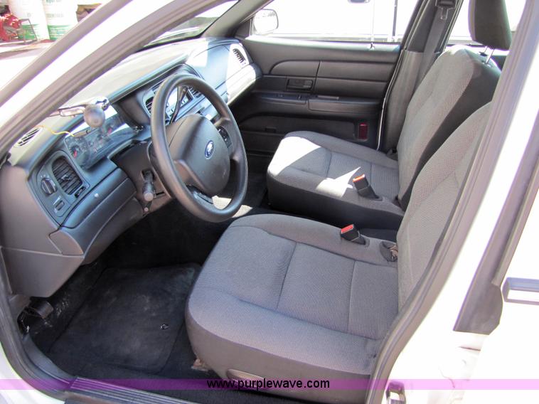 image for item 4645 2007 Ford Crown Victoria Police Interceptor