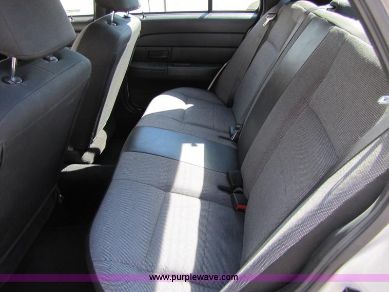 image for item 4645 2007 Ford Crown Victoria Police Interceptor