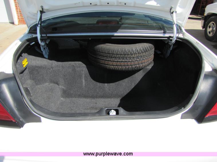 image for item 4645 2007 Ford Crown Victoria Police Interceptor