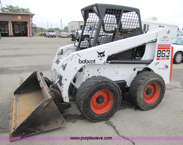 image for item 5226 2000 Bobcat G863H skid steer
