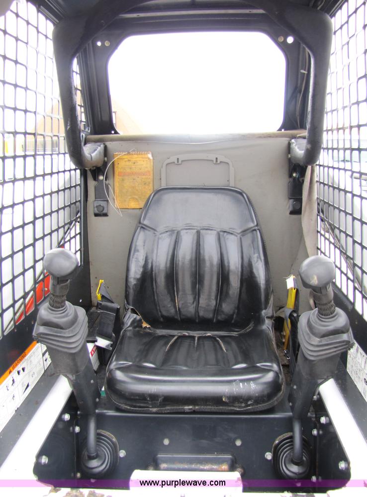 image for item 5226 2000 Bobcat G863H skid steer