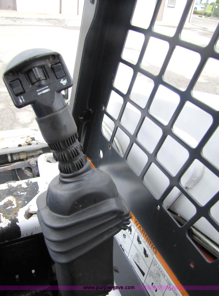 image for item 5226 2000 Bobcat G863H skid steer