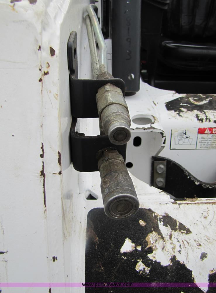 image for item 5226 2000 Bobcat G863H skid steer