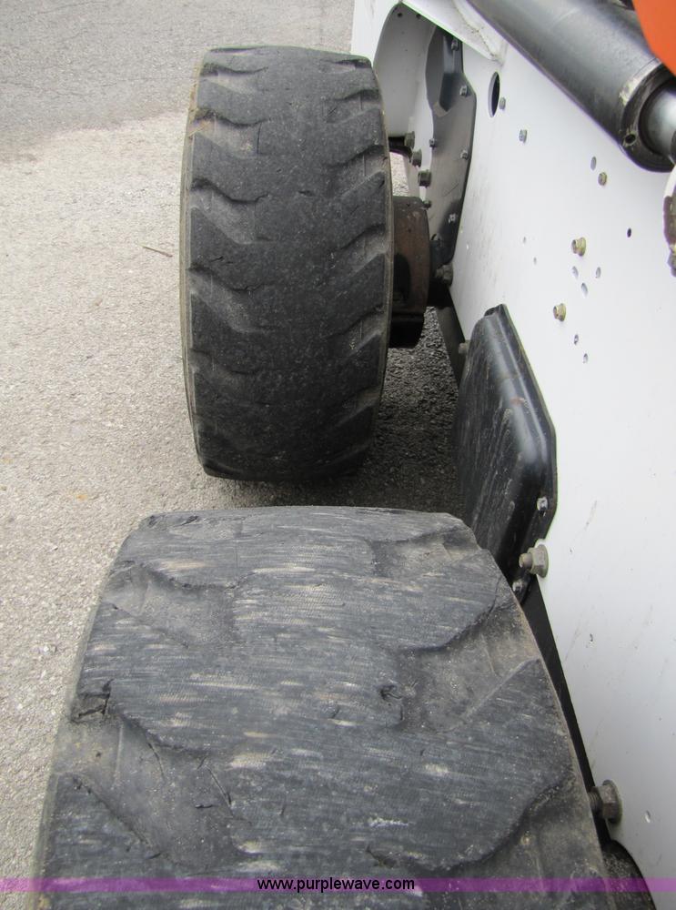 image for item 5226 2000 Bobcat G863H skid steer