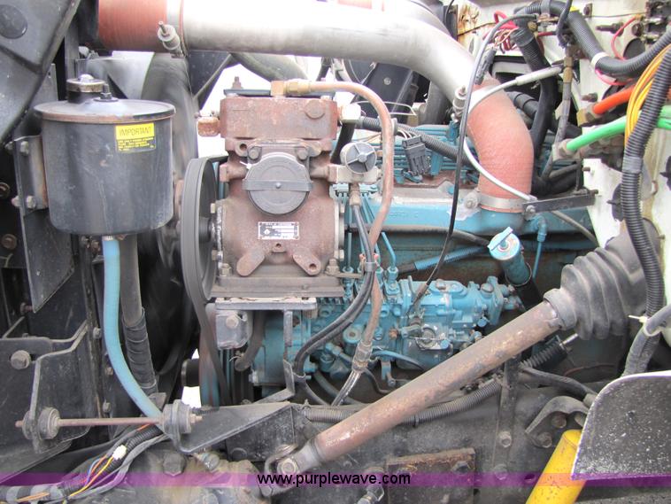 image for item 5227 1991 International Series 4900 dump truck