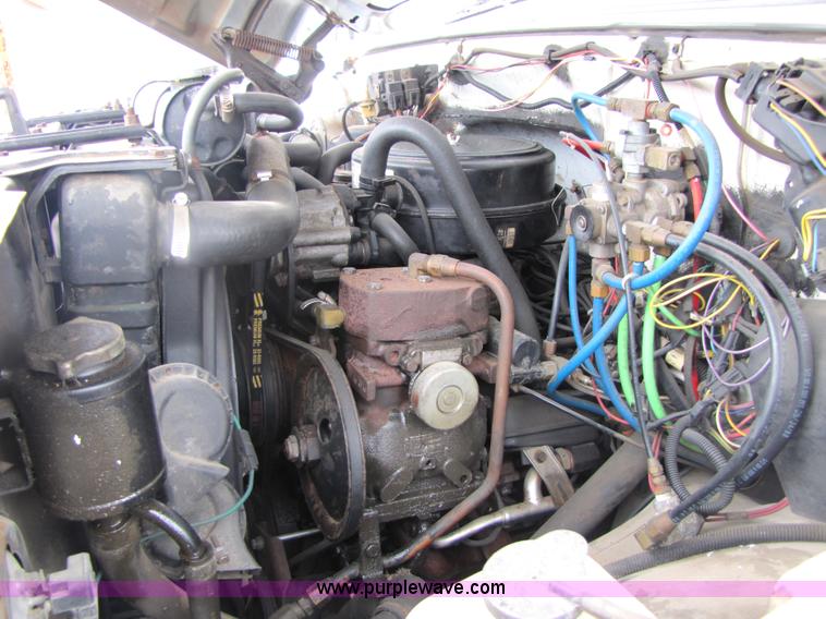 image for item 5228 1988 Chevrolet C70 bucket truck with winch