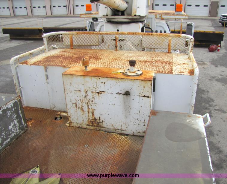 image for item 5228 1988 Chevrolet C70 bucket truck with winch