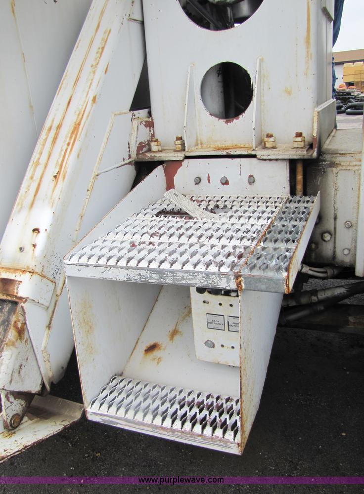 image for item 5228 1988 Chevrolet C70 bucket truck with winch