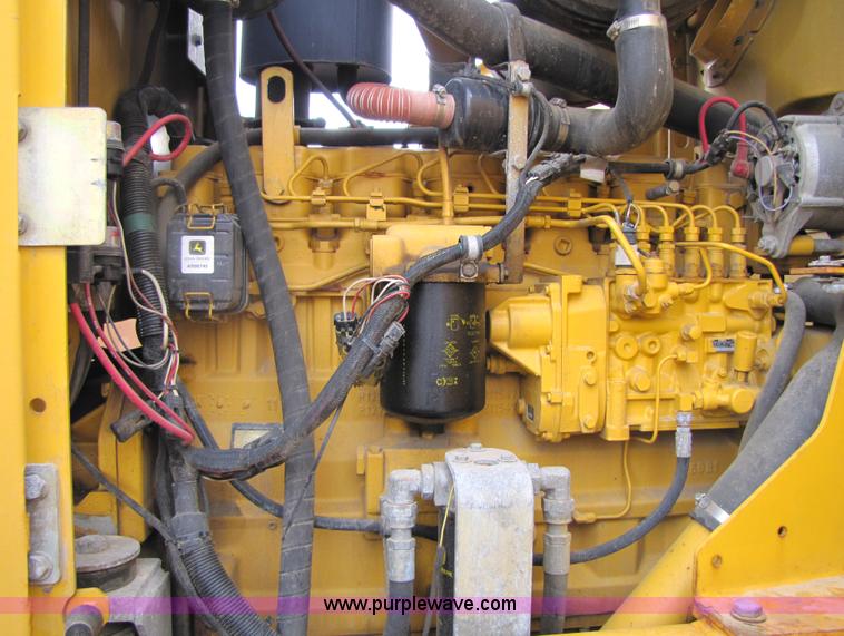 image for item 5230 1999 John Deere 772CH motor grader