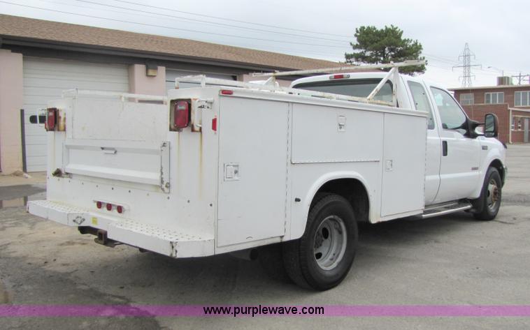 image for item 5241 2004 Ford F350 XLT dually extended cab pickup