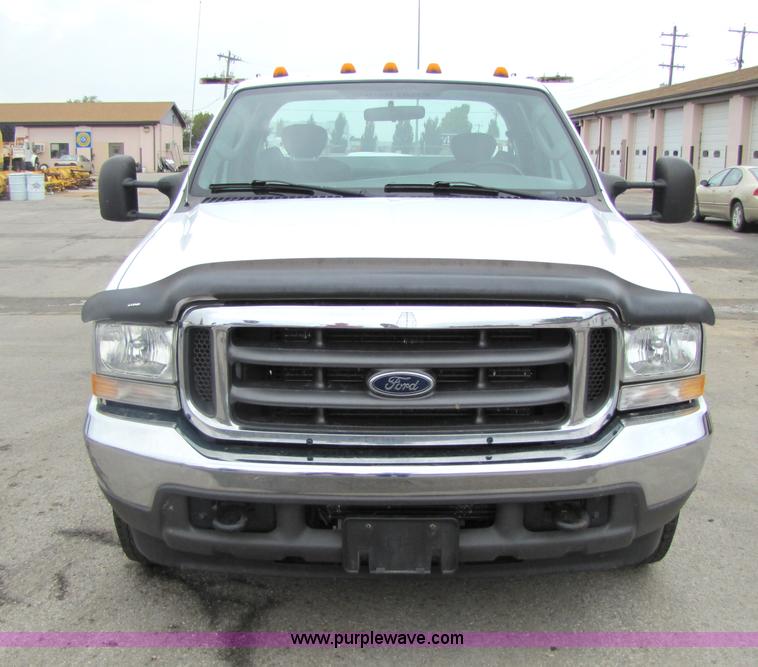 image for item 5241 2004 Ford F350 XLT dually extended cab pickup
