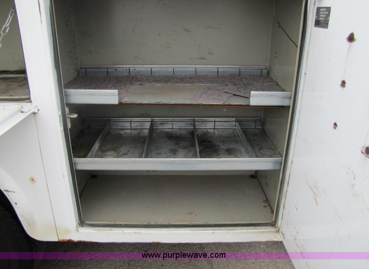 image for item 5241 2004 Ford F350 XLT dually extended cab pickup