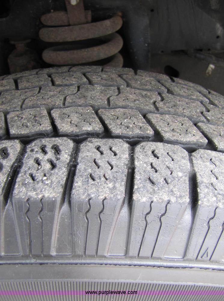 image for item 5241 2004 Ford F350 XLT dually extended cab pickup