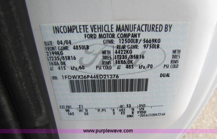 image for item 5241 2004 Ford F350 XLT dually extended cab pickup