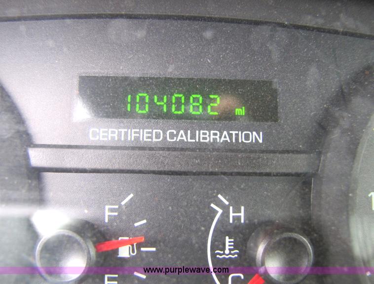 image for item 5242 2007 Ford Crown Victoria Police Interceptor sedan