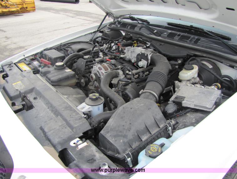 image for item 5242 2007 Ford Crown Victoria Police Interceptor sedan