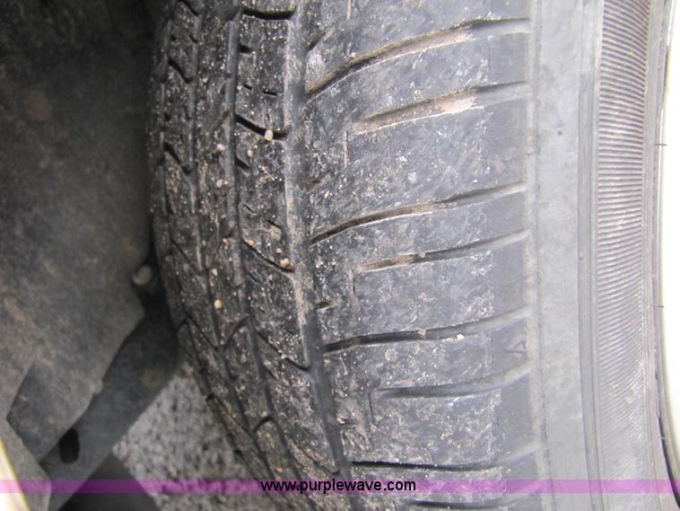 image for item 5242 2007 Ford Crown Victoria Police Interceptor sedan