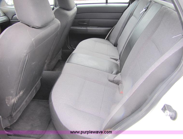 image for item 5243 2007 Ford Crown Victoria Police Interceptor sedan