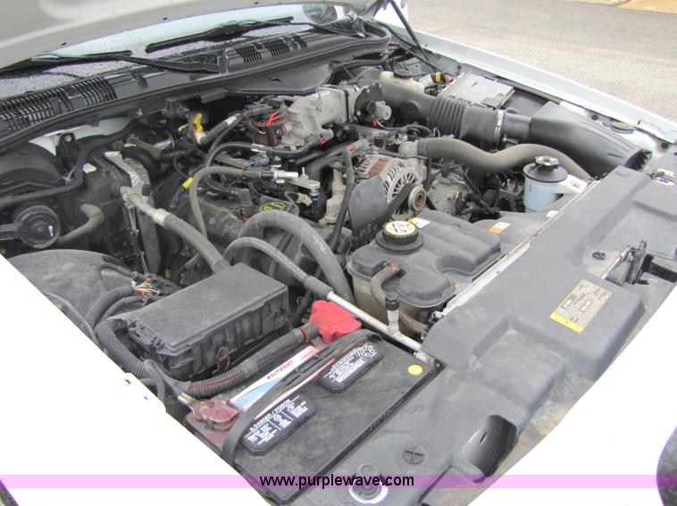 image for item 5243 2007 Ford Crown Victoria Police Interceptor sedan