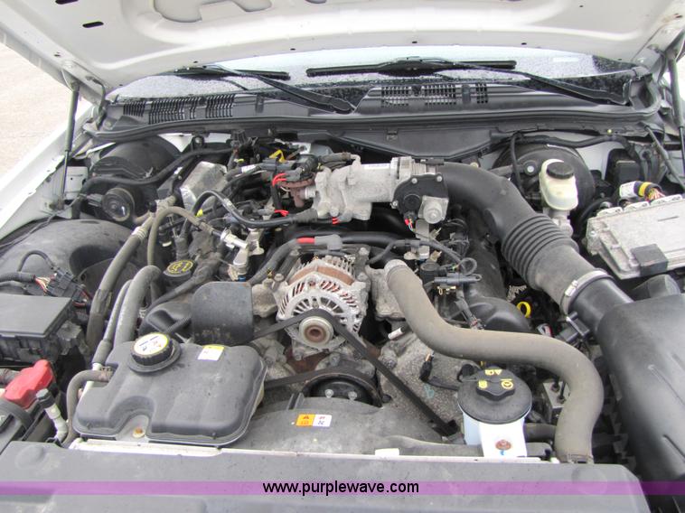 image for item 5243 2007 Ford Crown Victoria Police Interceptor sedan