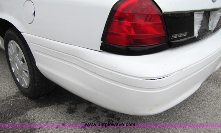 image for item 5243 2007 Ford Crown Victoria Police Interceptor sedan