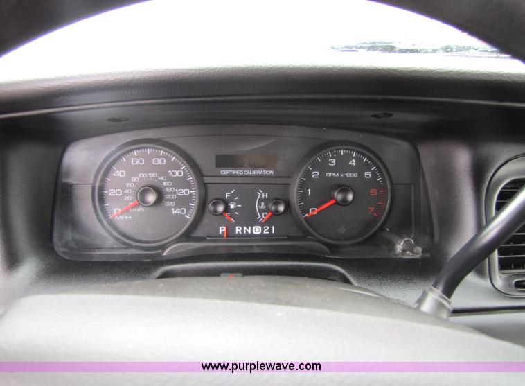 image for item 5244 2007 Ford Crown Victoria Police Interceptor sedan