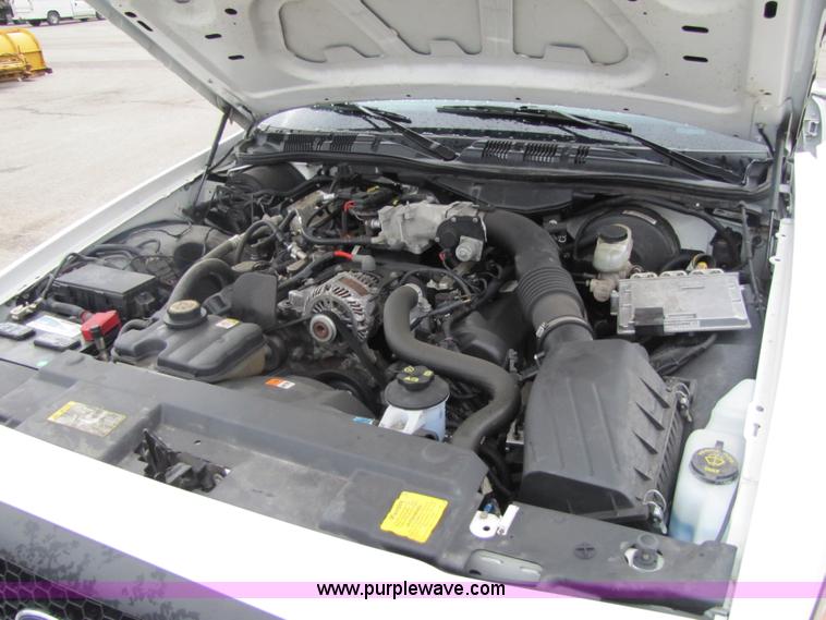 image for item 5244 2007 Ford Crown Victoria Police Interceptor sedan