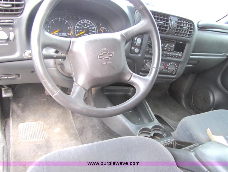 image for item 5245 2001 Chevrolet Blazer