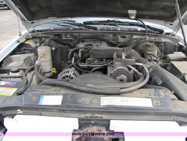 image for item 5245 2001 Chevrolet Blazer