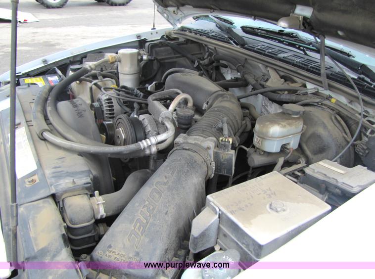 image for item 5245 2001 Chevrolet Blazer