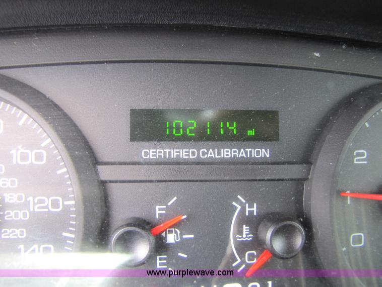 image for item 5254 2007 Ford Crown Victoria Police Interceptor sedan