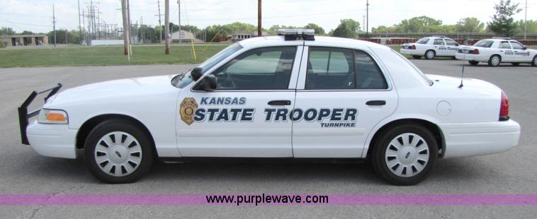 image for item 5255 2006 Ford Crown Victoria Police Interceptor sedan