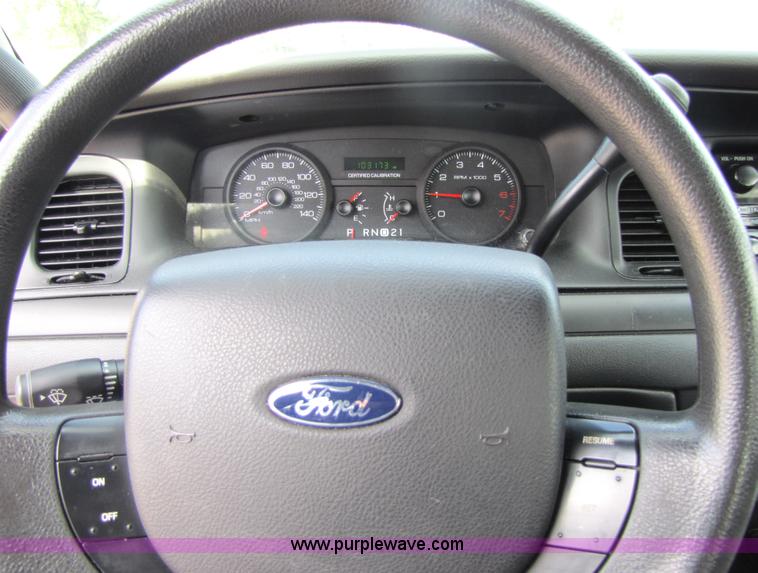 image for item 5255 2006 Ford Crown Victoria Police Interceptor sedan