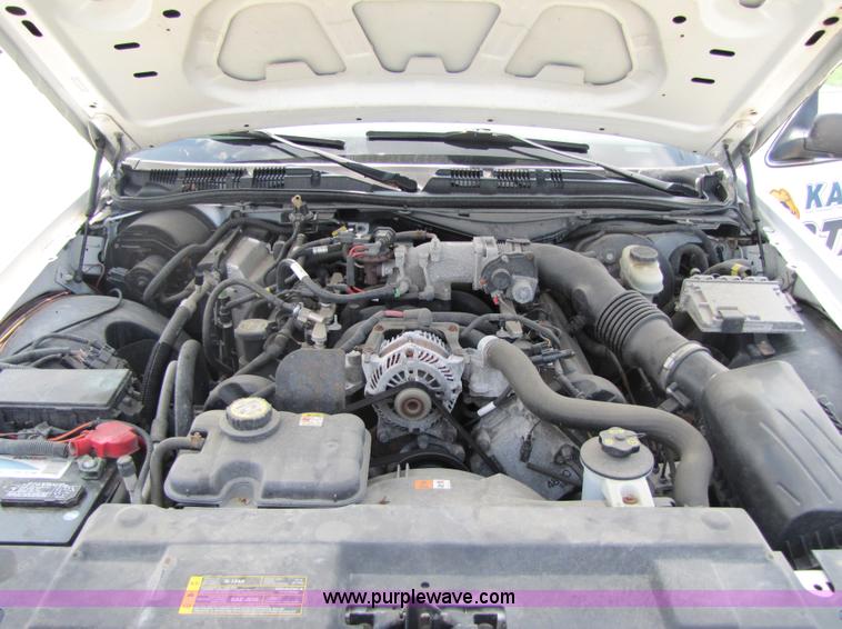 image for item 5255 2006 Ford Crown Victoria Police Interceptor sedan