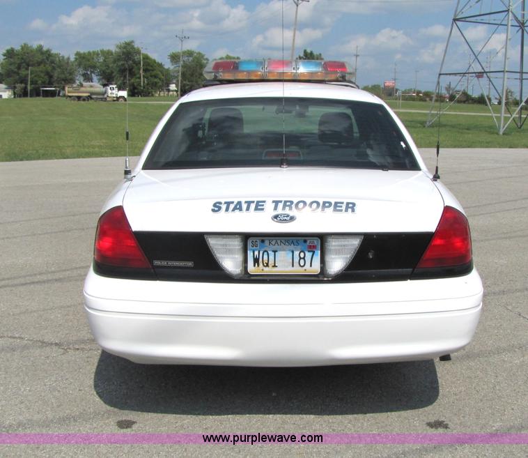 image for item 5256 2006 Ford Crown Victoria Police Interceptor sedan