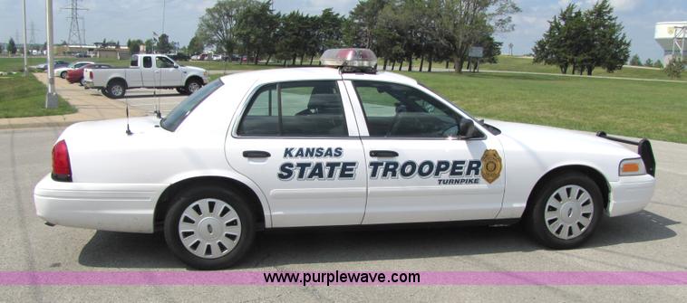 image for item 5256 2006 Ford Crown Victoria Police Interceptor sedan