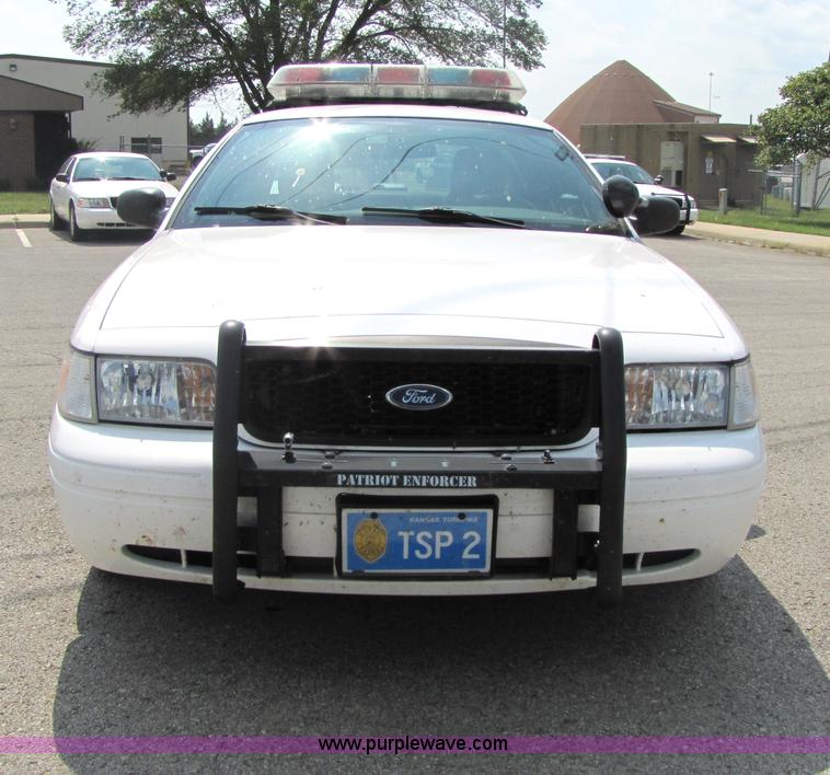 image for item 5256 2006 Ford Crown Victoria Police Interceptor sedan