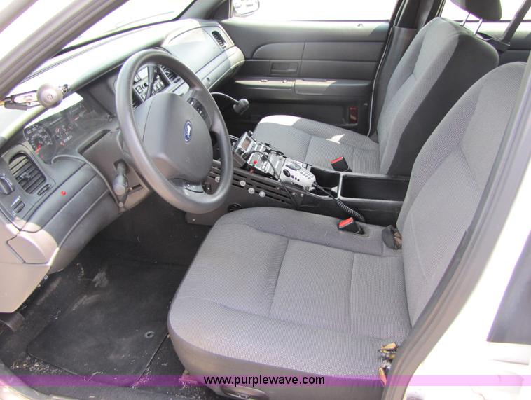 image for item 5256 2006 Ford Crown Victoria Police Interceptor sedan