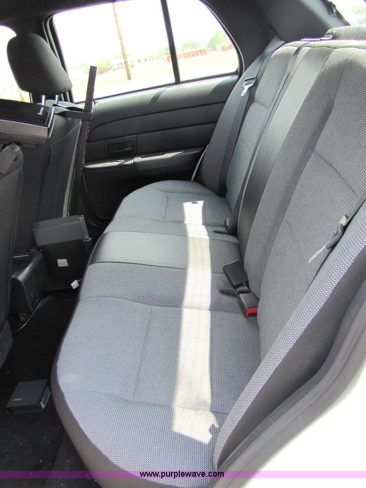 image for item 5256 2006 Ford Crown Victoria Police Interceptor sedan