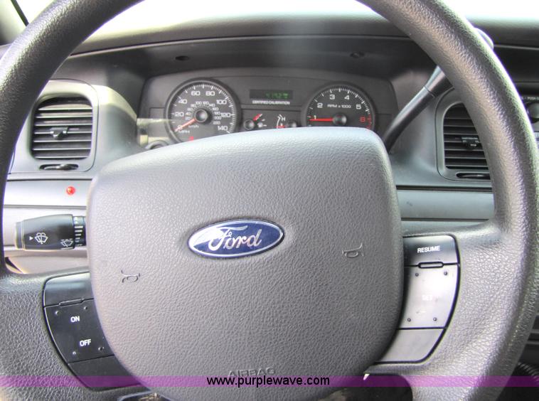 image for item 5256 2006 Ford Crown Victoria Police Interceptor sedan