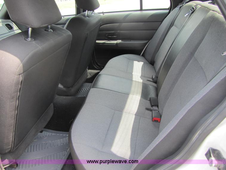 image for item 5257 2006 Ford Crown Victoria Police Interceptor sedan