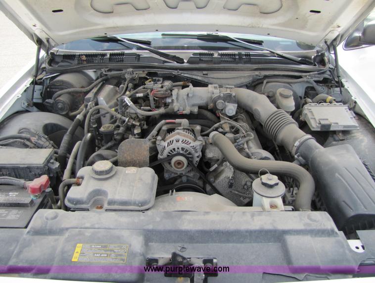 image for item 5257 2006 Ford Crown Victoria Police Interceptor sedan