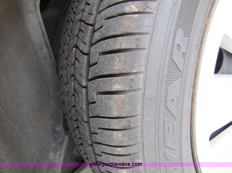 image for item 5257 2006 Ford Crown Victoria Police Interceptor sedan