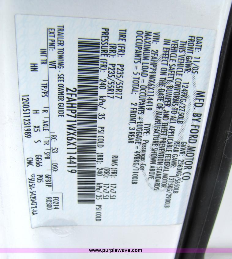 image for item 5257 2006 Ford Crown Victoria Police Interceptor sedan