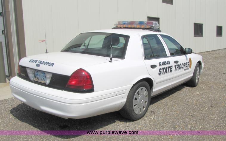 image for item 5259 2006 Ford Crown Victoria Police Interceptor sedan