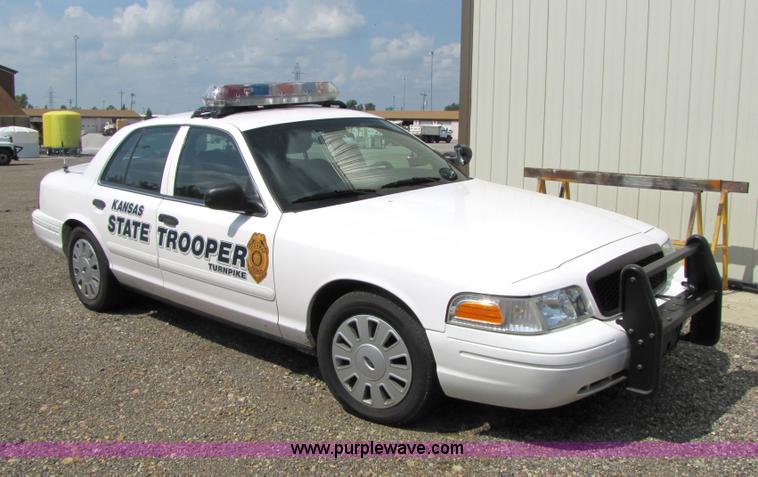 image for item 5259 2006 Ford Crown Victoria Police Interceptor sedan